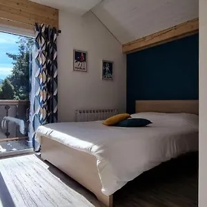  Maison d'hôtes Mont Bivouac, Chambre,entree Et Sdb Privee,balcon Vue Mtblanc France